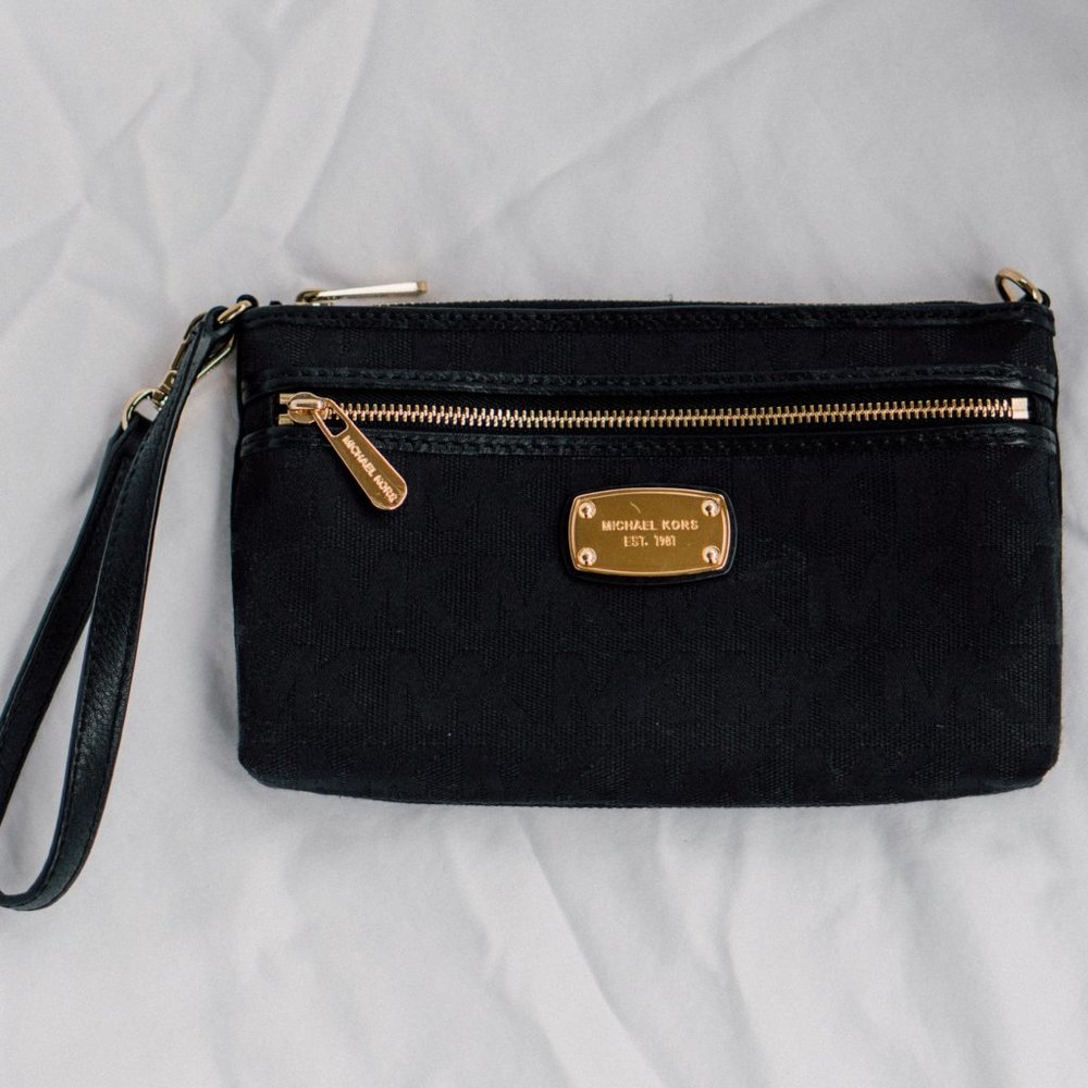 Michael Kors Wristlet